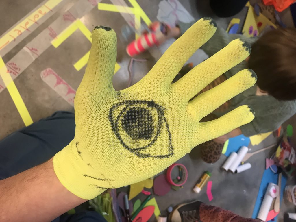 The Glove of Deep Observation